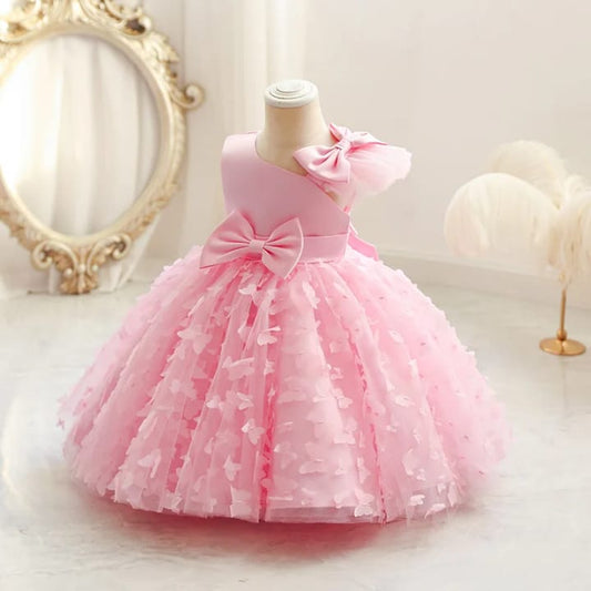 Vestido Rosa com Laços e Flores